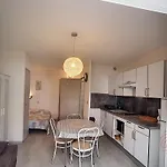 Apartament Renove Avec Balcon A 650m Des Thermes - Lamalou, Proche Centre-ville Et Nature - Fr-1-451-96 *